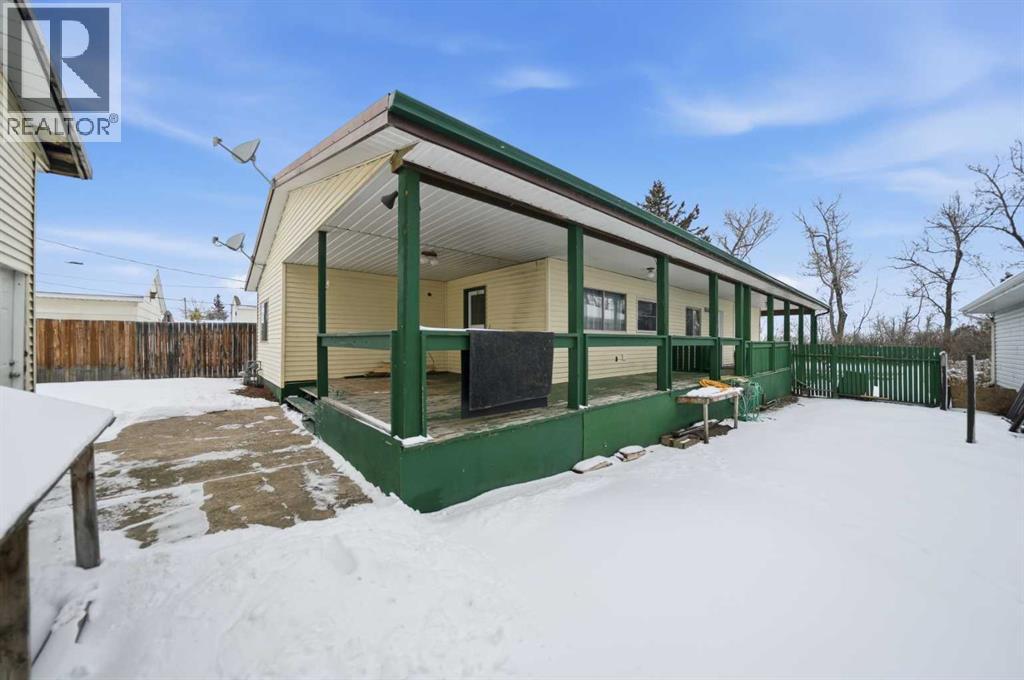 329 1 Street, Irricana, Alberta  T0m 1b0 - Photo 22 - A2293105