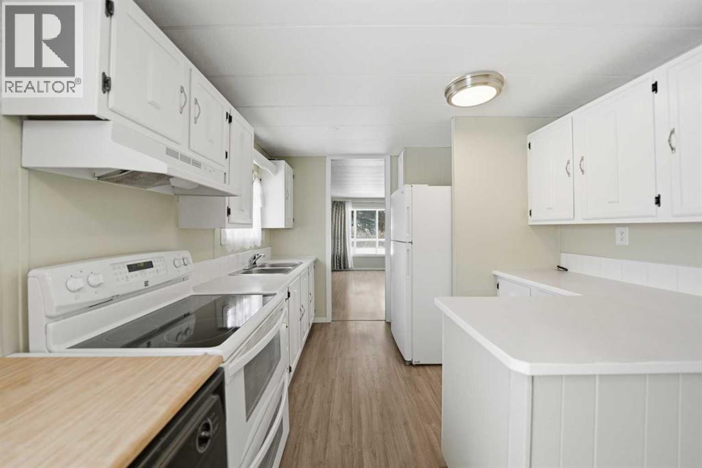 329 1 Street, Irricana, Alberta  T0m 1b0 - Photo 6 - A2293105