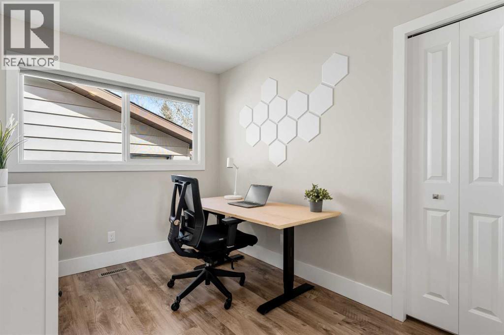 16 Midcrest Rise Se, Calgary, Alberta  T2X 1B7 - Photo 18 - A2294731