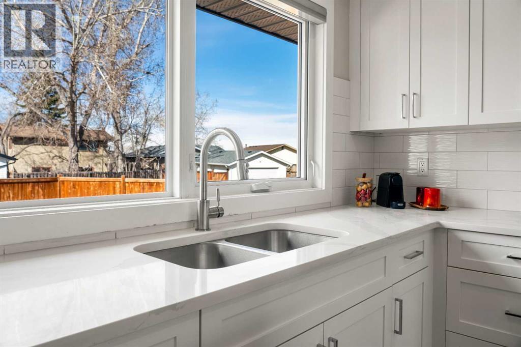 16 Midcrest Rise Se, Calgary, Alberta  T2X 1B7 - Photo 13 - A2294731