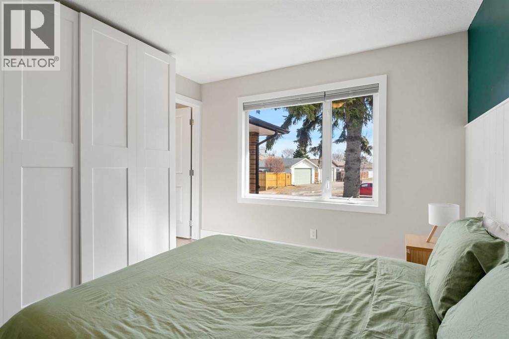 16 Midcrest Rise Se, Calgary, Alberta  T2X 1B7 - Photo 15 - A2294731