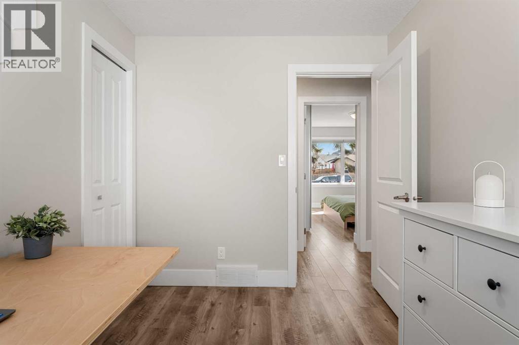 16 Midcrest Rise Se, Calgary, Alberta  T2X 1B7 - Photo 19 - A2294731