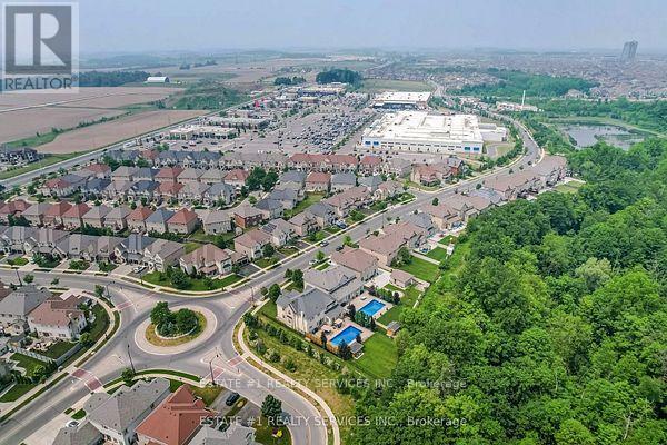 48 Beacon Hill Drive, Brampton, Ontario  L6X 0V7 - Photo 12 - W13017094