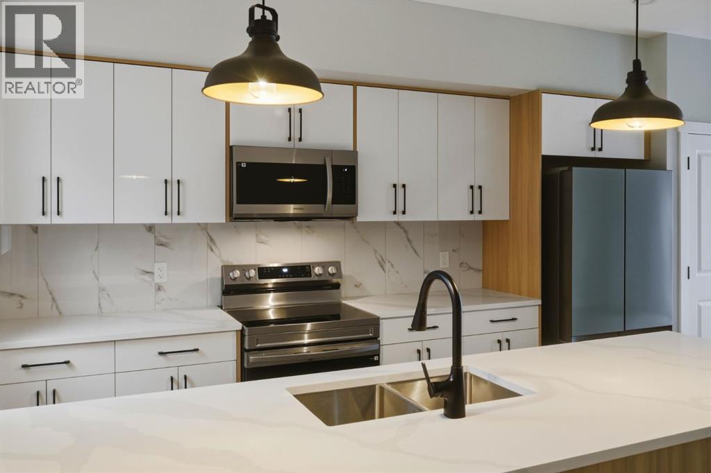 1636 19 Avenue NW, Calgary, Alberta  T2M 1B1 - Photo 29 - A2293566