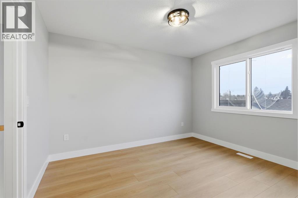 1636 19 Avenue NW, Calgary, Alberta  T2M 1B1 - Photo 21 - A2293566