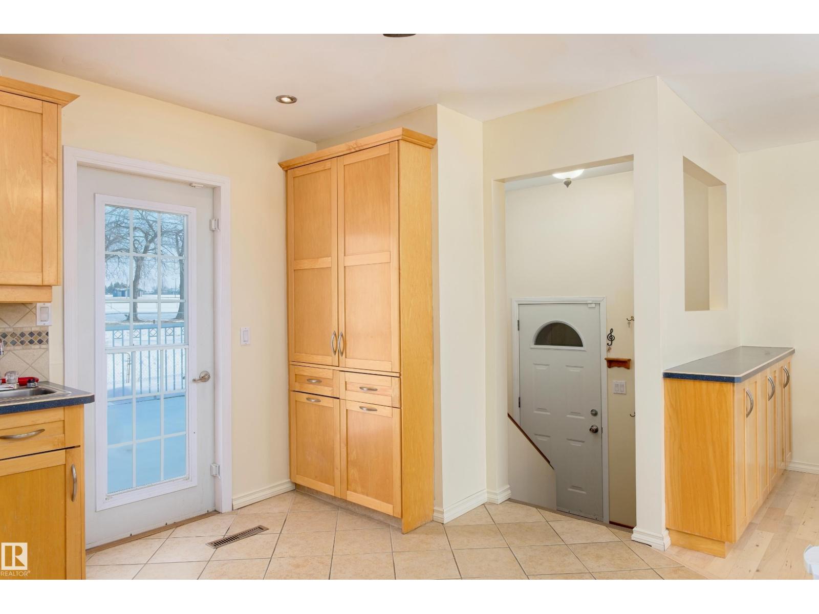 4706 54 Av, Barrhead, Alberta  T7N 1K9 - Photo 11 - E4483155