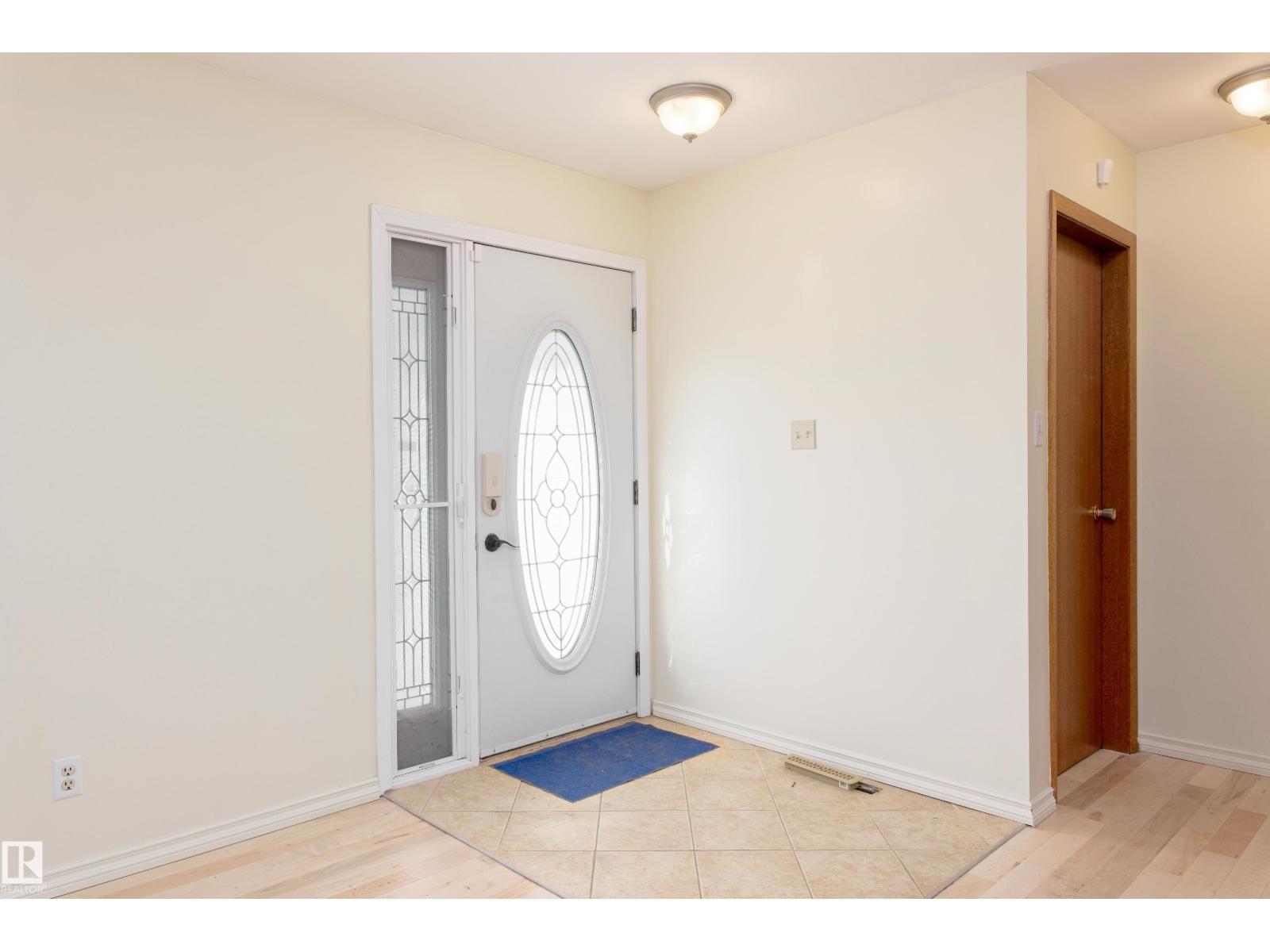 4706 54 Av, Barrhead, Alberta  T7N 1K9 - Photo 3 - E4483155