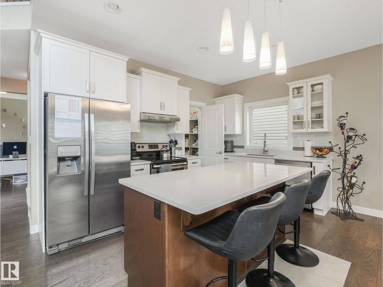 15835 10 Av Sw, Edmonton, Alberta  T6W 2H2 - Photo 12 - E4483156