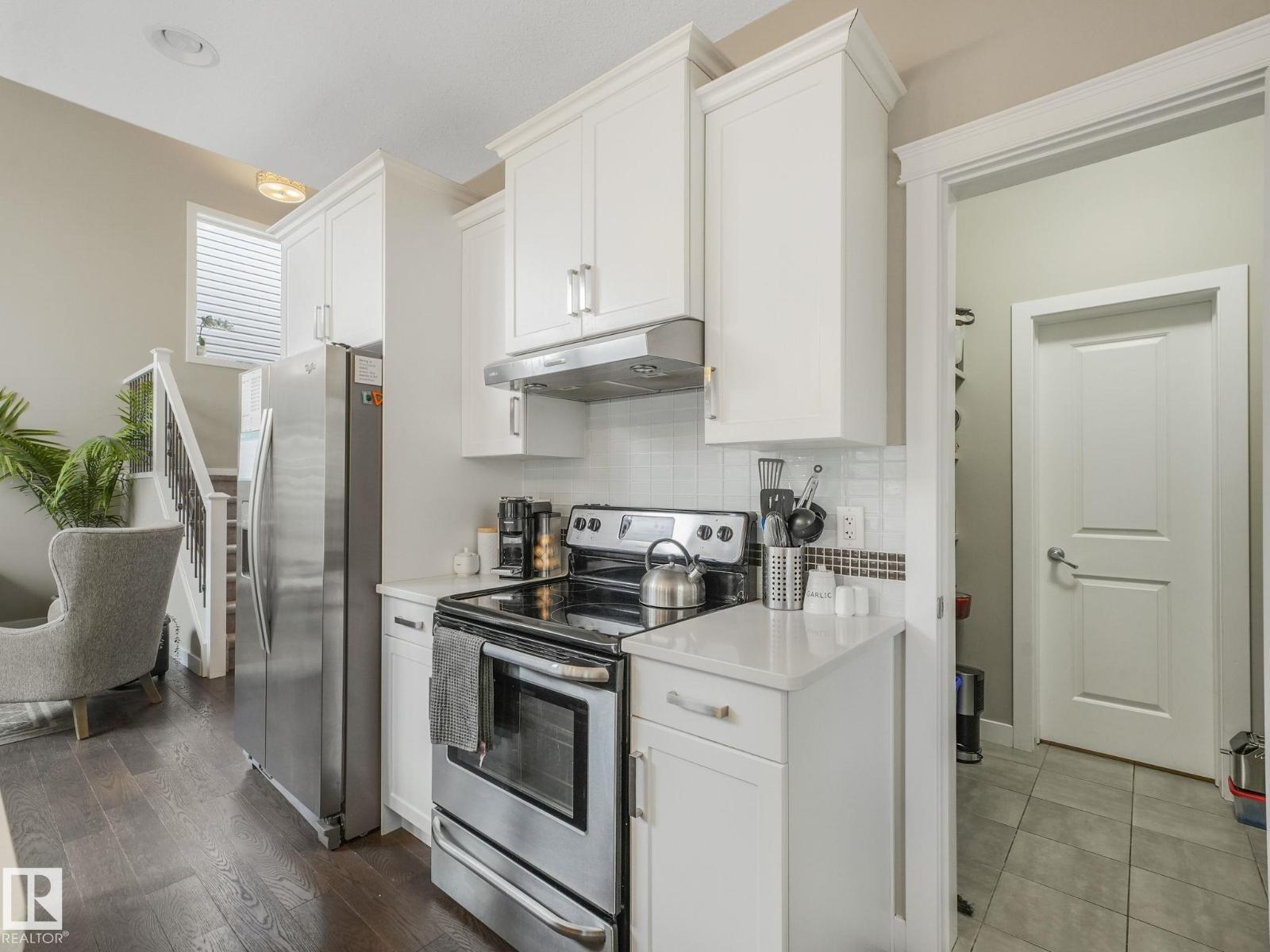 15835 10 Av Sw, Edmonton, Alberta  T6W 2H2 - Photo 16 - E4483156