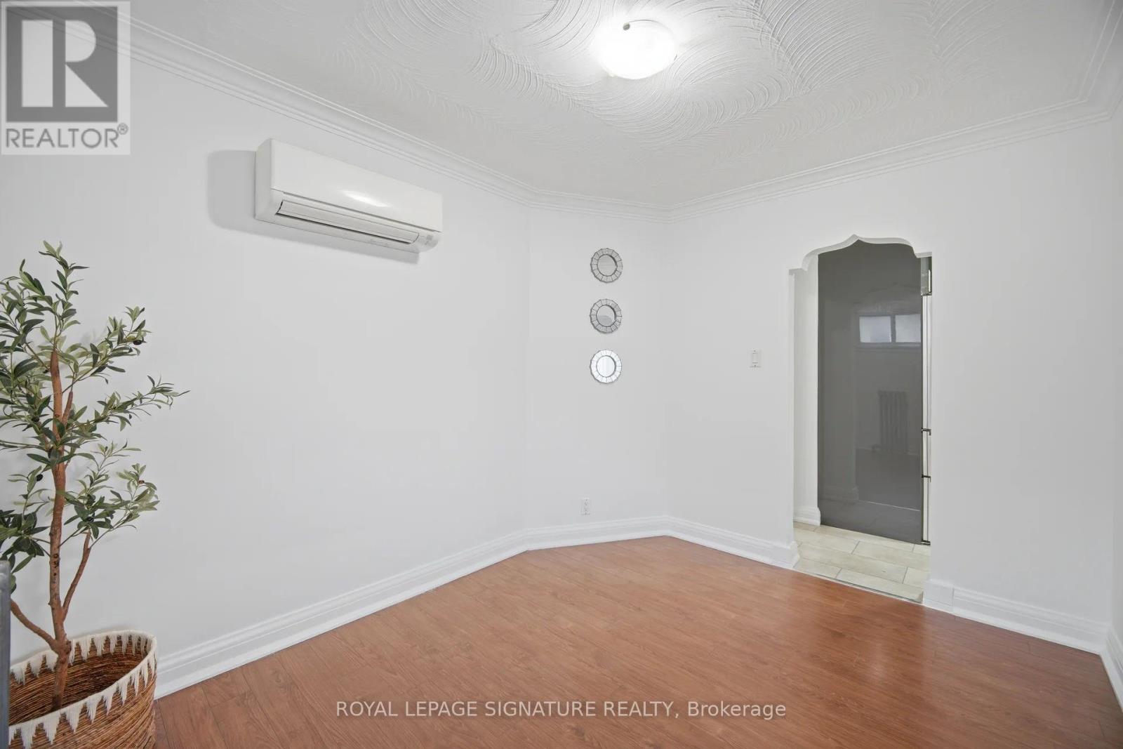 77 Ypres Road, Toronto, Ontario  M6M 1P2 - Photo 11 - W13017448