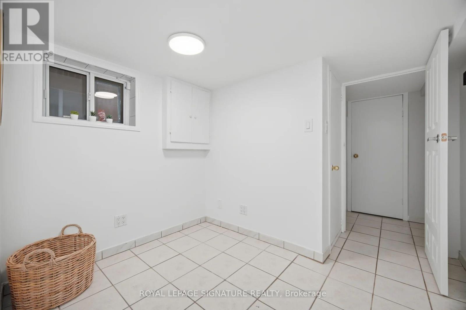 77 Ypres Road, Toronto, Ontario  M6M 1P2 - Photo 25 - W13017448