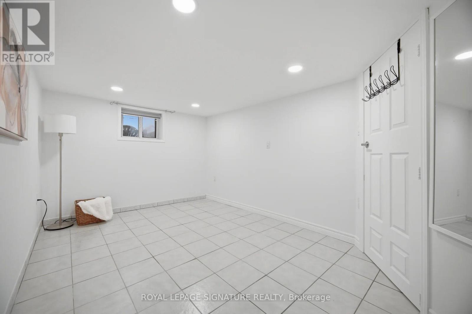 77 Ypres Road, Toronto, Ontario  M6M 1P2 - Photo 32 - W13017448