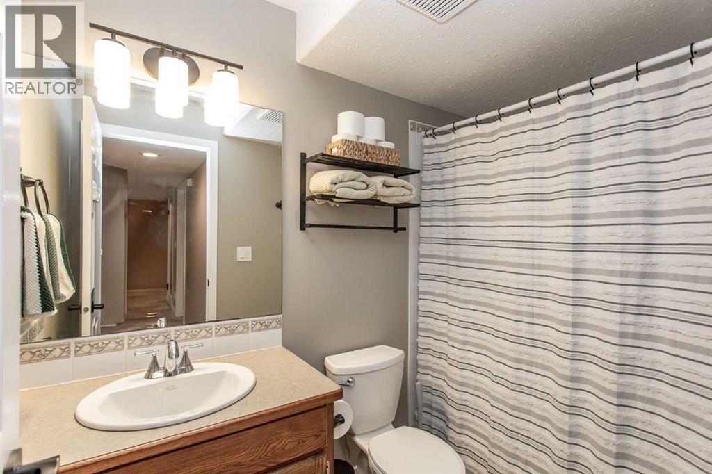 52 Archibald Crescent, Red Deer, Alberta  T4R 2X4 - Photo 24 - A2302649