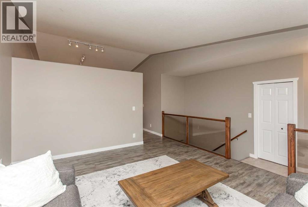 52 Archibald Crescent, Red Deer, Alberta  T4R 2X4 - Photo 5 - A2302649