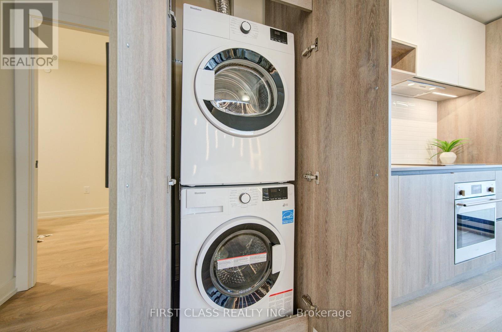 1604 - 181 Sterling Road, Toronto, Ontario  M6R 2B2 - Photo 14 - C13017896