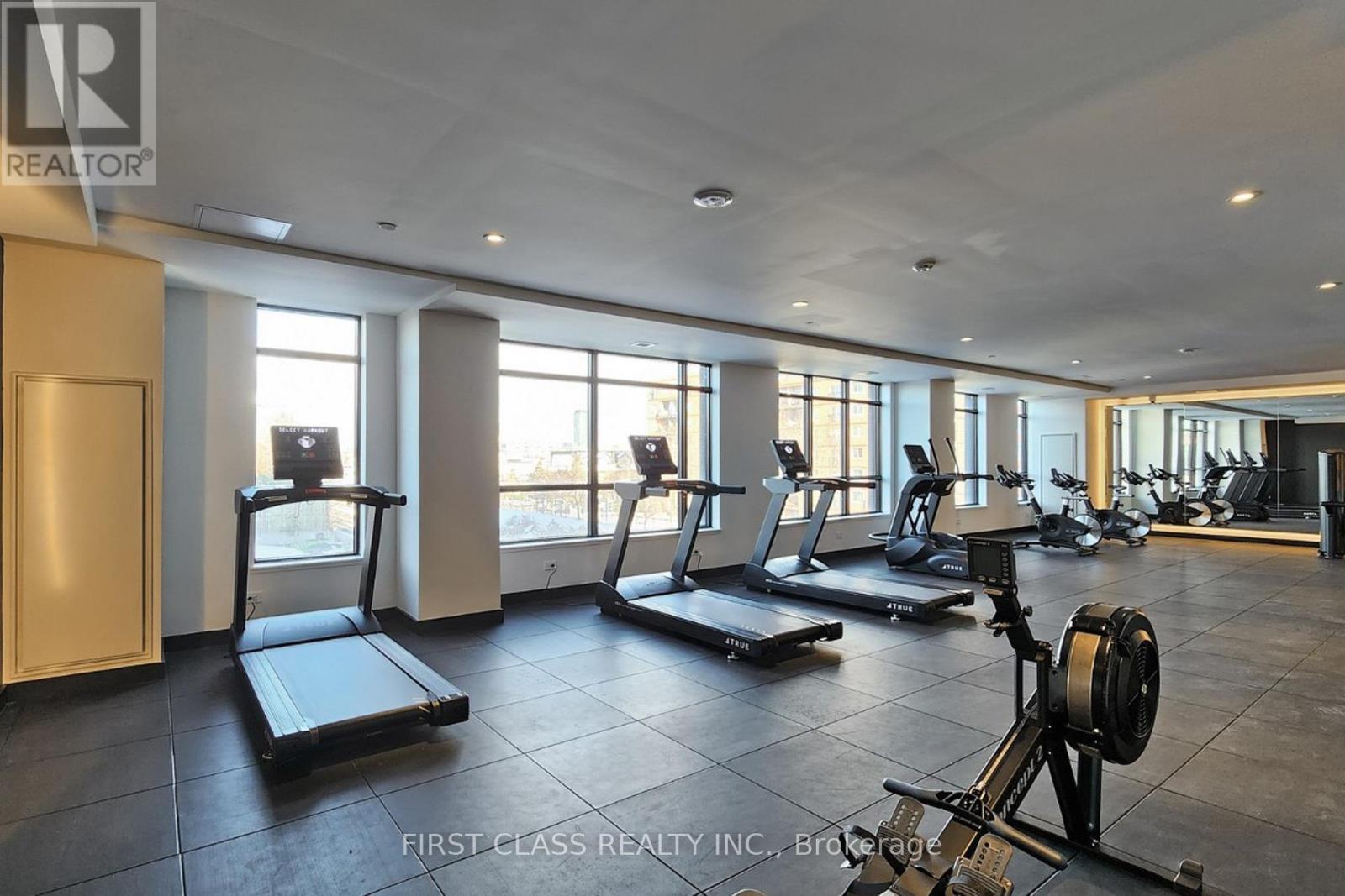 1604 - 181 Sterling Road, Toronto, Ontario  M6R 2B2 - Photo 27 - C13017896