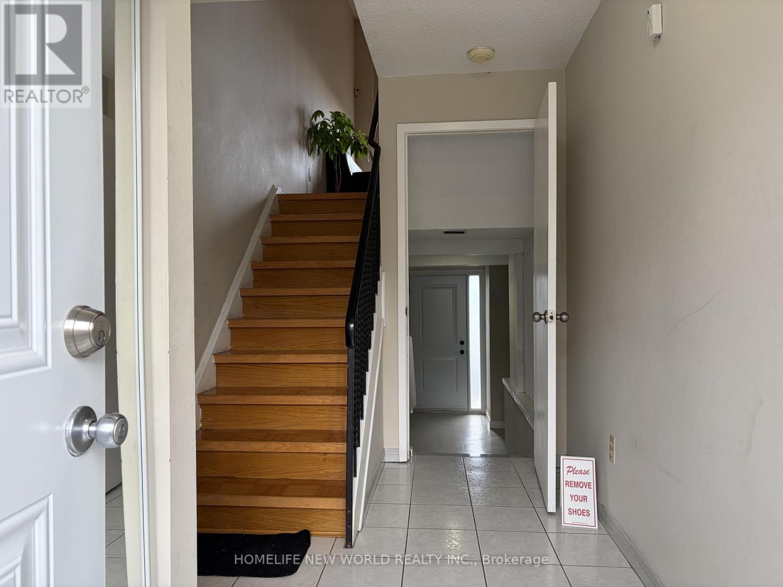 35 - 1121 Sandhurst Circle, Toronto, Ontario  M1V 1V4 - Photo 3 - E13017892