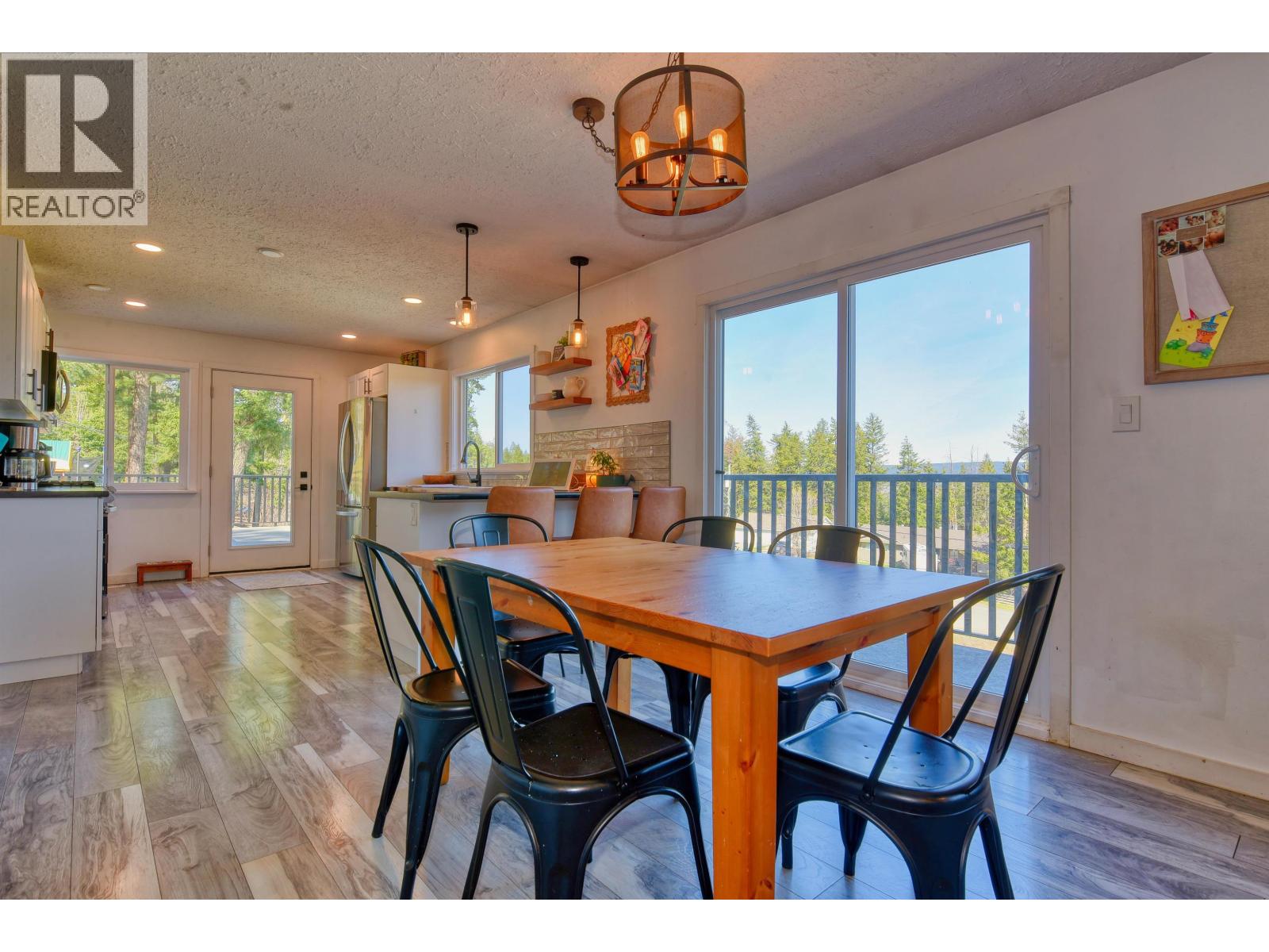 804 Shaw Road, Williams Lake, British Columbia  V2G 3L1 - Photo 4 - R3112008