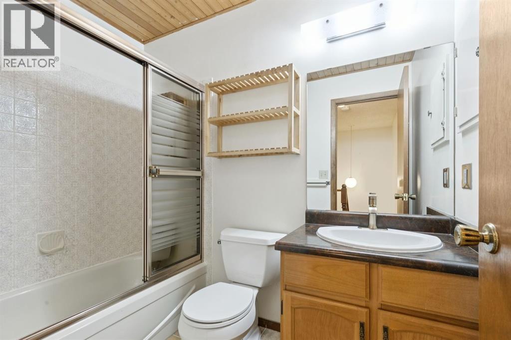 4530 Montgomery Avenue NW, Calgary, Alberta  T3B 0K9 - Photo 26 - A2298140