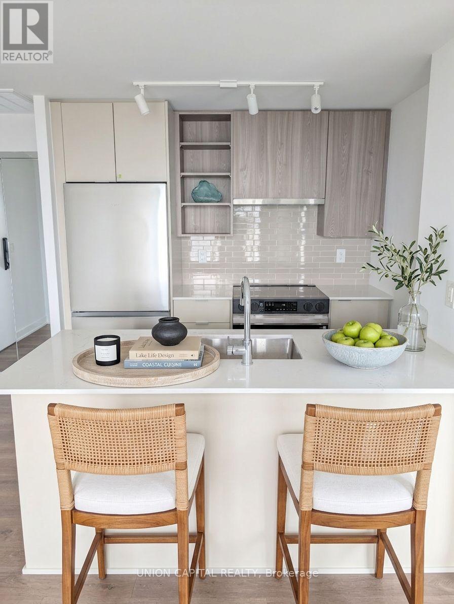 801 - 2075 Lakeshore Road, Burlington, Ontario  L7R 0H3 - Photo 4 - W13015990