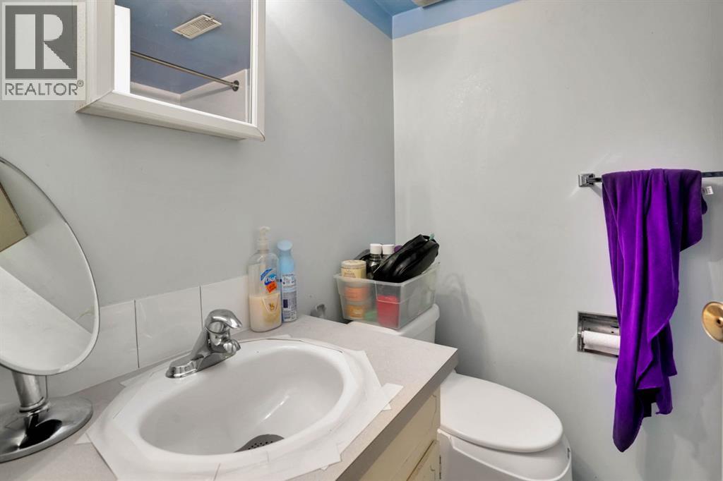 2, 459 Huntsville Crescent Nw, Calgary, Alberta  T2K 4W3 - Photo 9 - A2299124