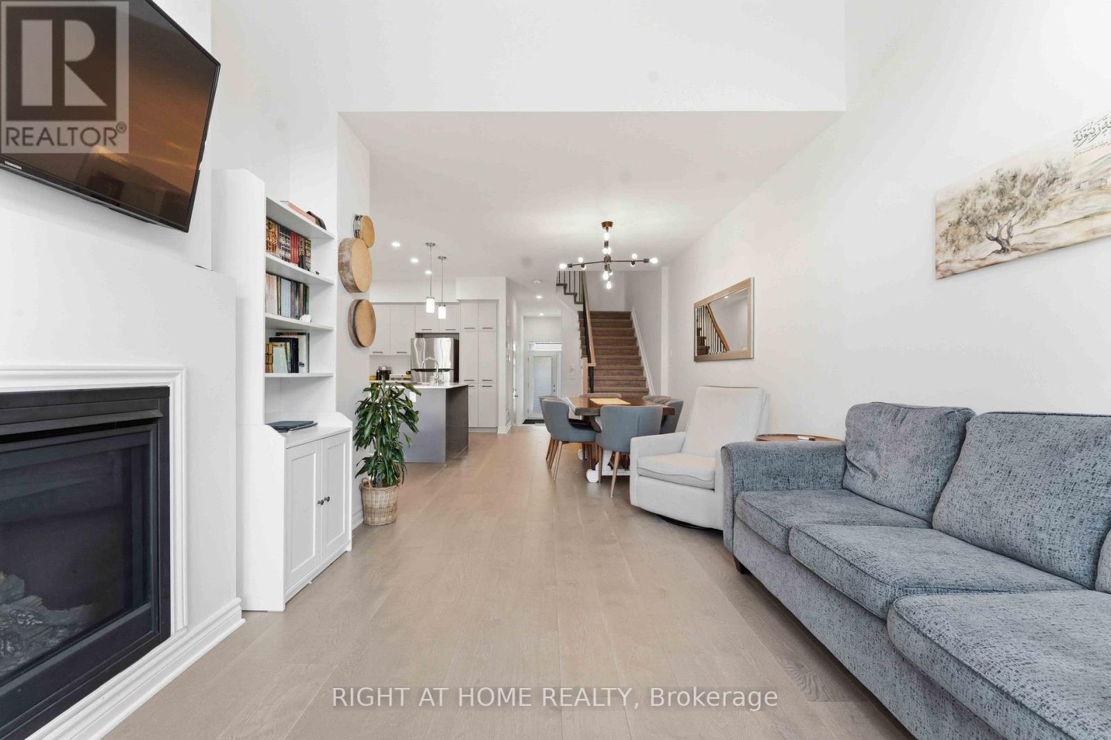 695 Capricorn Circle, Ottawa, Ontario  K4M 0J5 - Photo 4 - X13017906