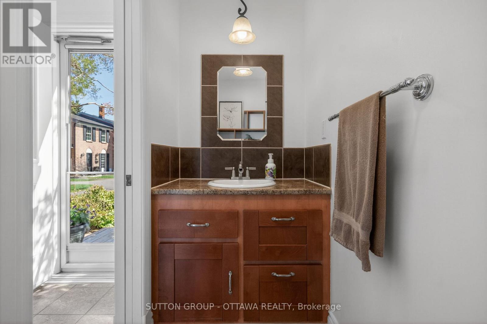 285 Monterey Drive, Ottawa, Ontario  K2H 7B1 - Photo 5 - X13017910