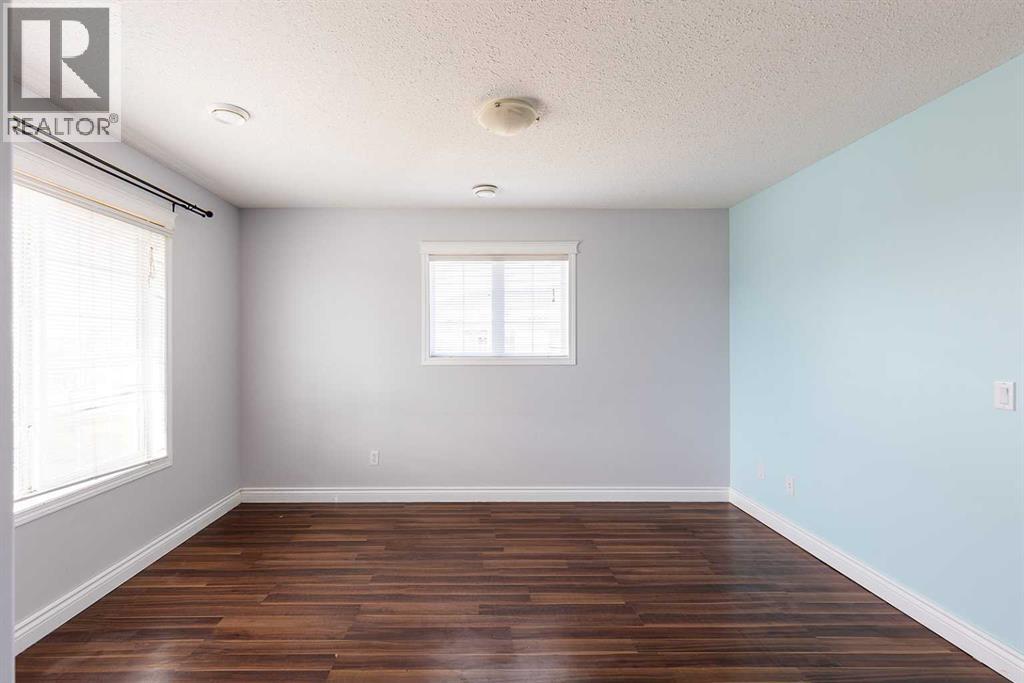 37 Northlands Lane Ne, Medicine Hat, Alberta  T1C 0A8 - Photo 6 - A2293547