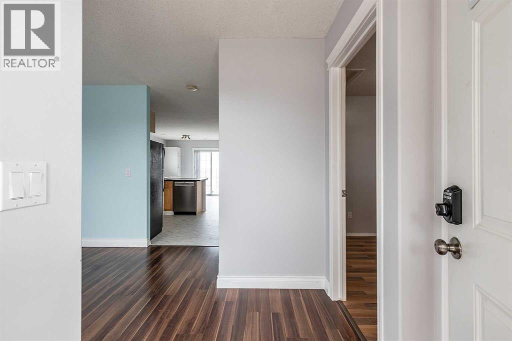 37 Northlands Lane Ne, Medicine Hat, Alberta  T1C 0A8 - Photo 4 - A2293547