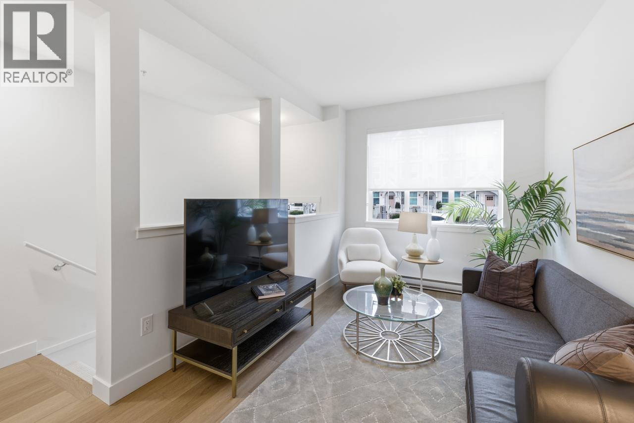 202 720 Robinson Street, Coquitlam, British Columbia  V3J 0P9 - Photo 4 - R3113156