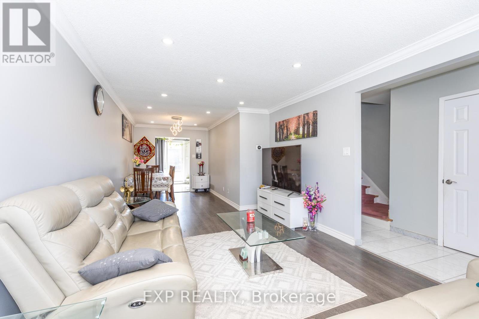 3270 Klaiman Drive, Mississauga, Ontario  L4Y 3C8 - Photo 9 - W13017908