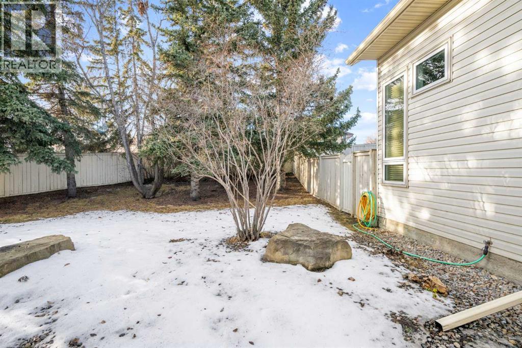 15 Millrise Lane Sw, Calgary, Alberta  T2Y 2C2 - Photo 8 - A2298938