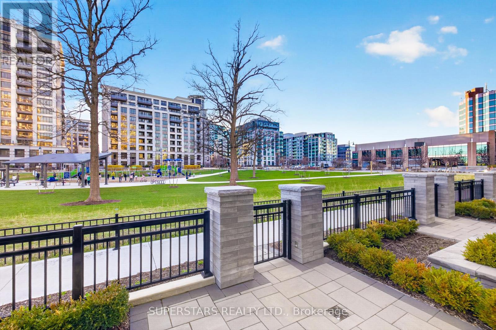 W118 - 8 Cedarland Drive, Markham, Ontario  L6G 0H4 - Photo 22 - N13010624