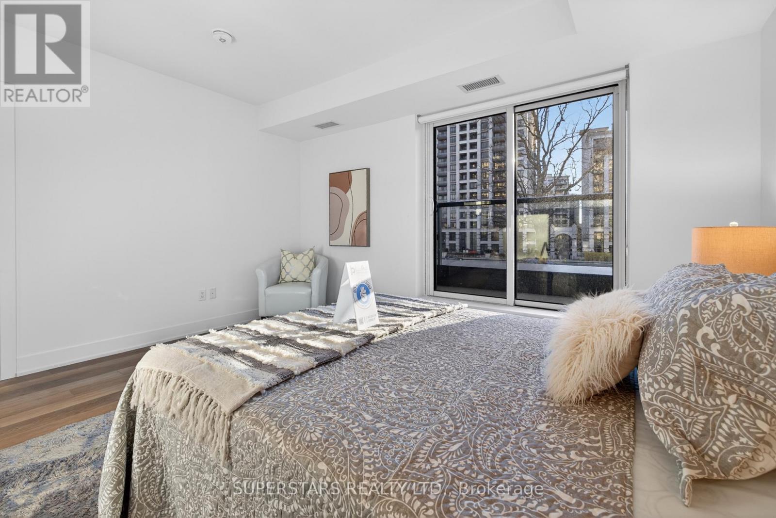 W118 - 8 Cedarland Drive, Markham, Ontario  L6G 0H4 - Photo 37 - N13010624