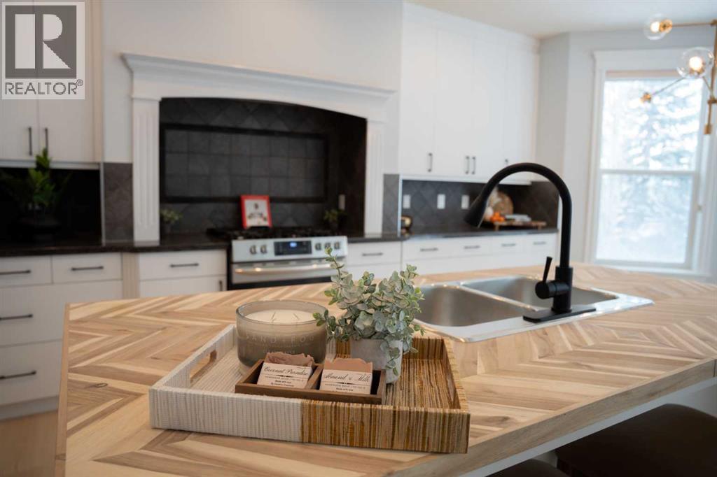 3 Strathridge Bay Sw, Calgary, Alberta  T3H 4S1 - Photo 14 - A2303312