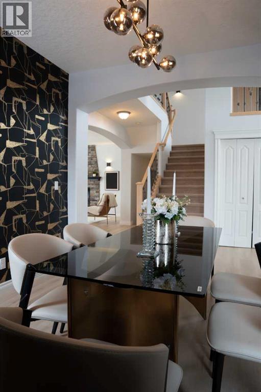 3 Strathridge Bay Sw, Calgary, Alberta  T3H 4S1 - Photo 2 - A2303312