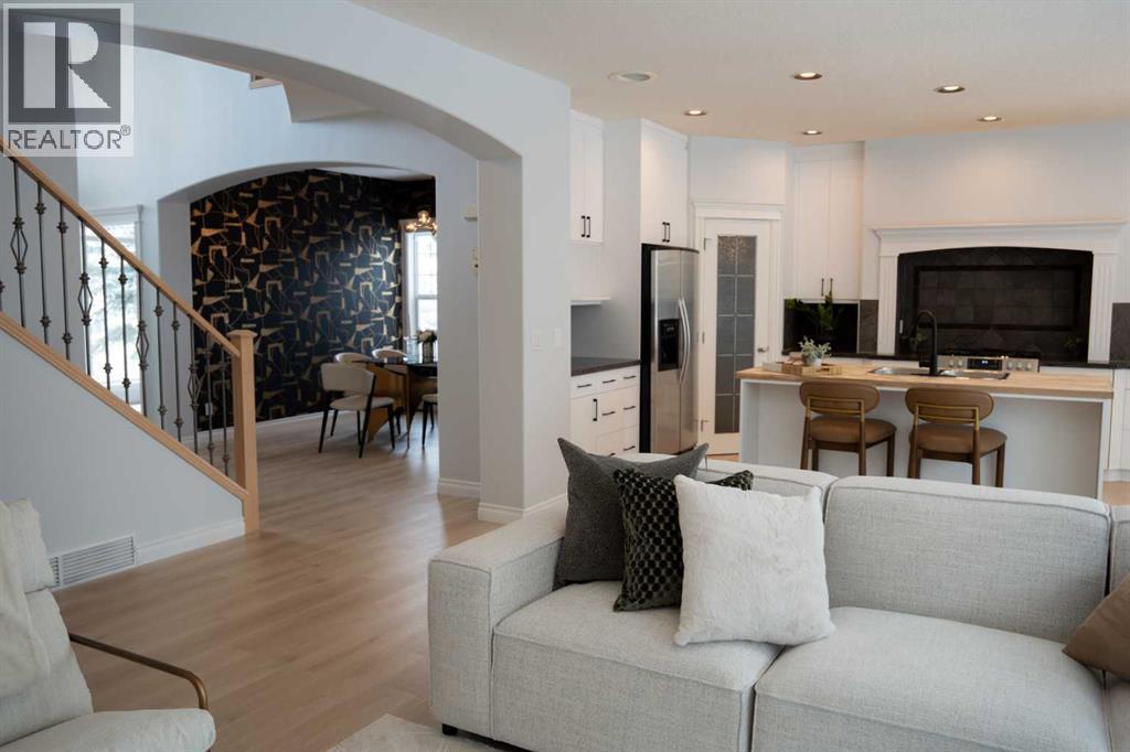 3 Strathridge Bay Sw, Calgary, Alberta  T3H 4S1 - Photo 25 - A2303312