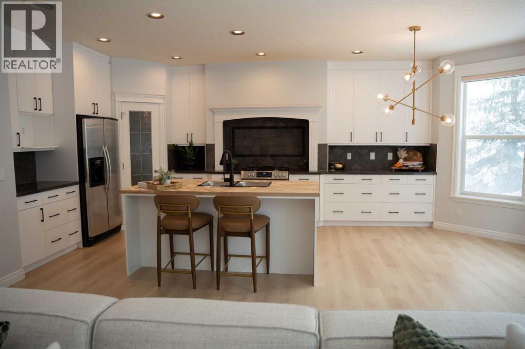 3 Strathridge Bay Sw, Calgary, Alberta  T3H 4S1 - Photo 39 - A2303312