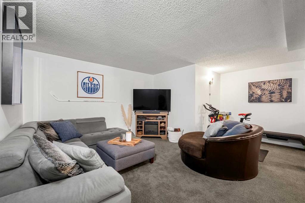 55 Coach Gate Way Sw, Calgary, Alberta  T3H 1L7 - Photo 32 - A2280840