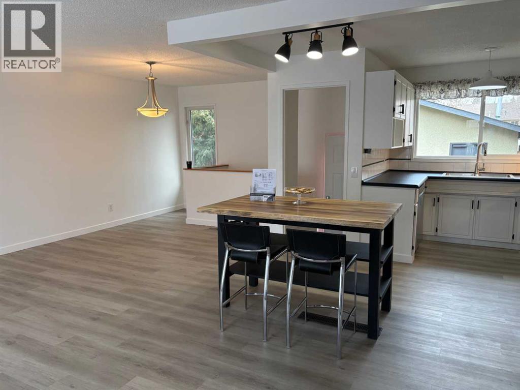 1277 Lake Sylvan Drive Se, Calgary, Alberta  T1J 3E2 - Photo 6 - A2299778