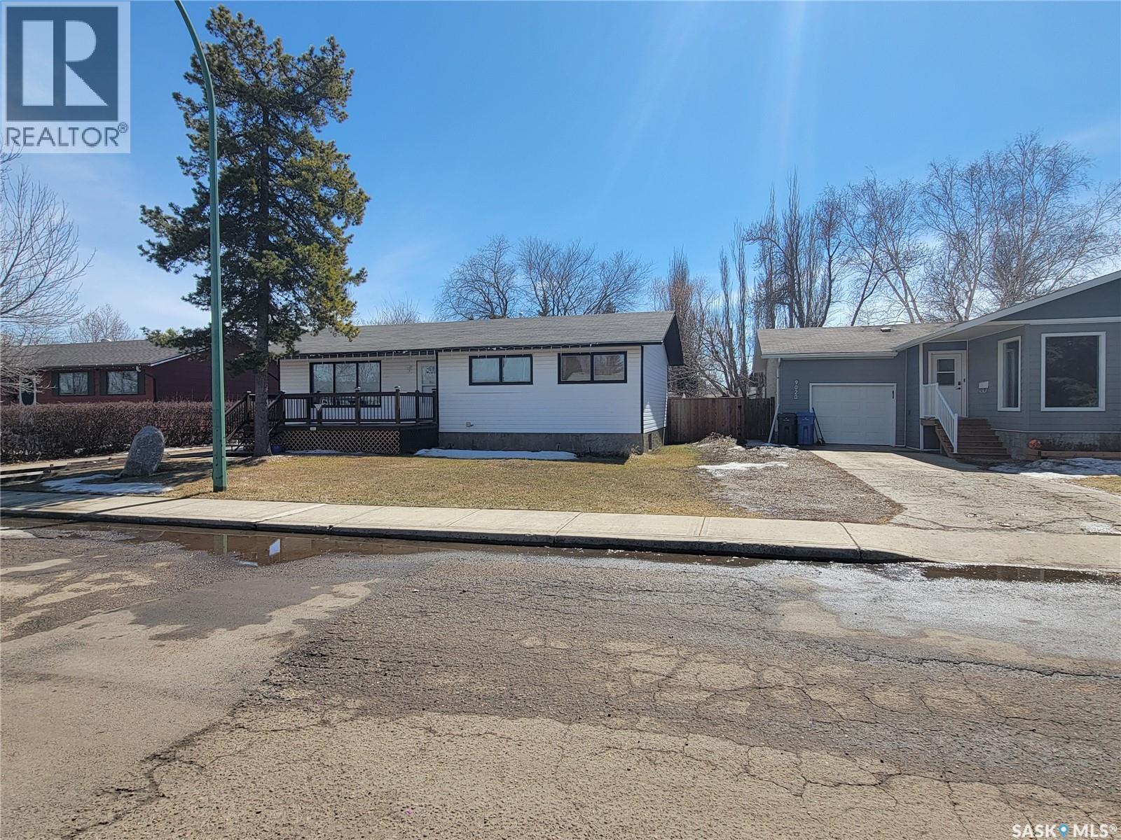 9022 Mitchell AVENUE, North Battleford, Saskatchewan