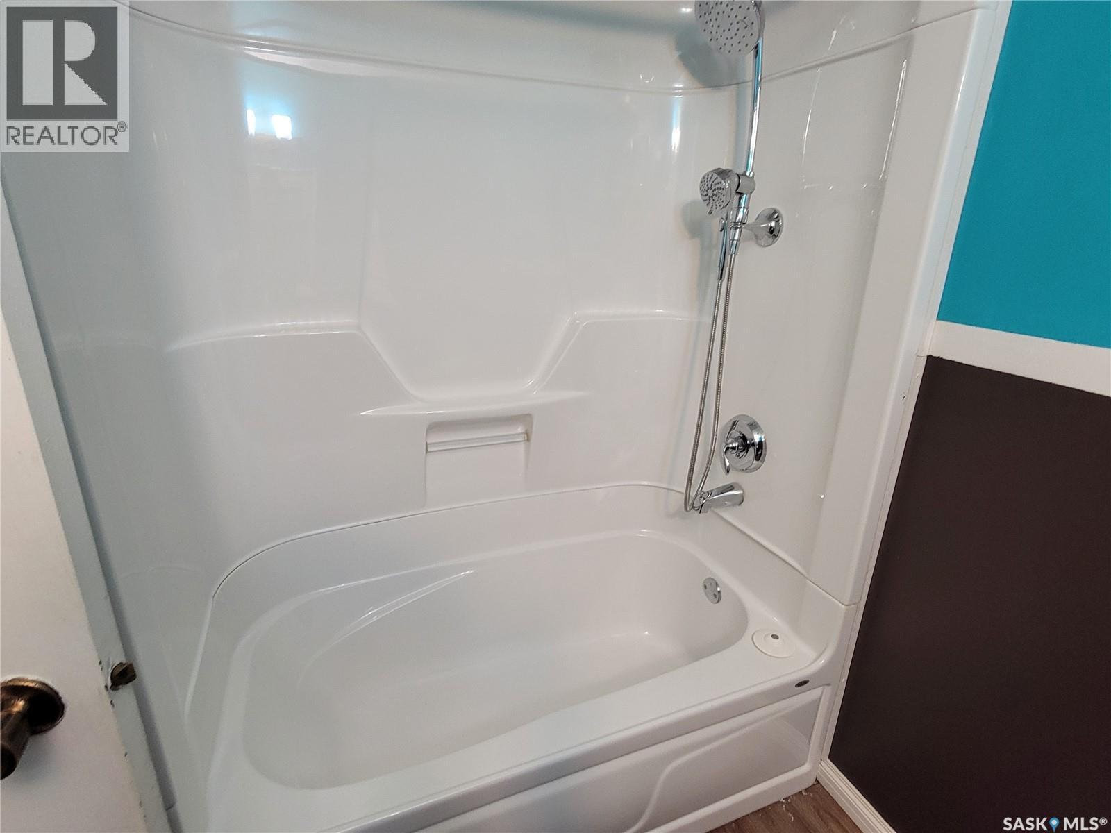 9022 Mitchell Avenue, North Battleford, Saskatchewan  S9A 3J7 - Photo 17 - SK033367