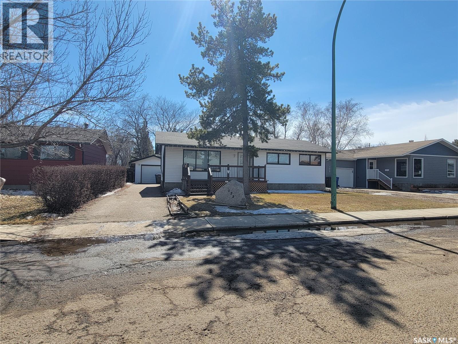 9022 Mitchell Avenue, North Battleford, Saskatchewan  S9A 3J7 - Photo 2 - SK033367