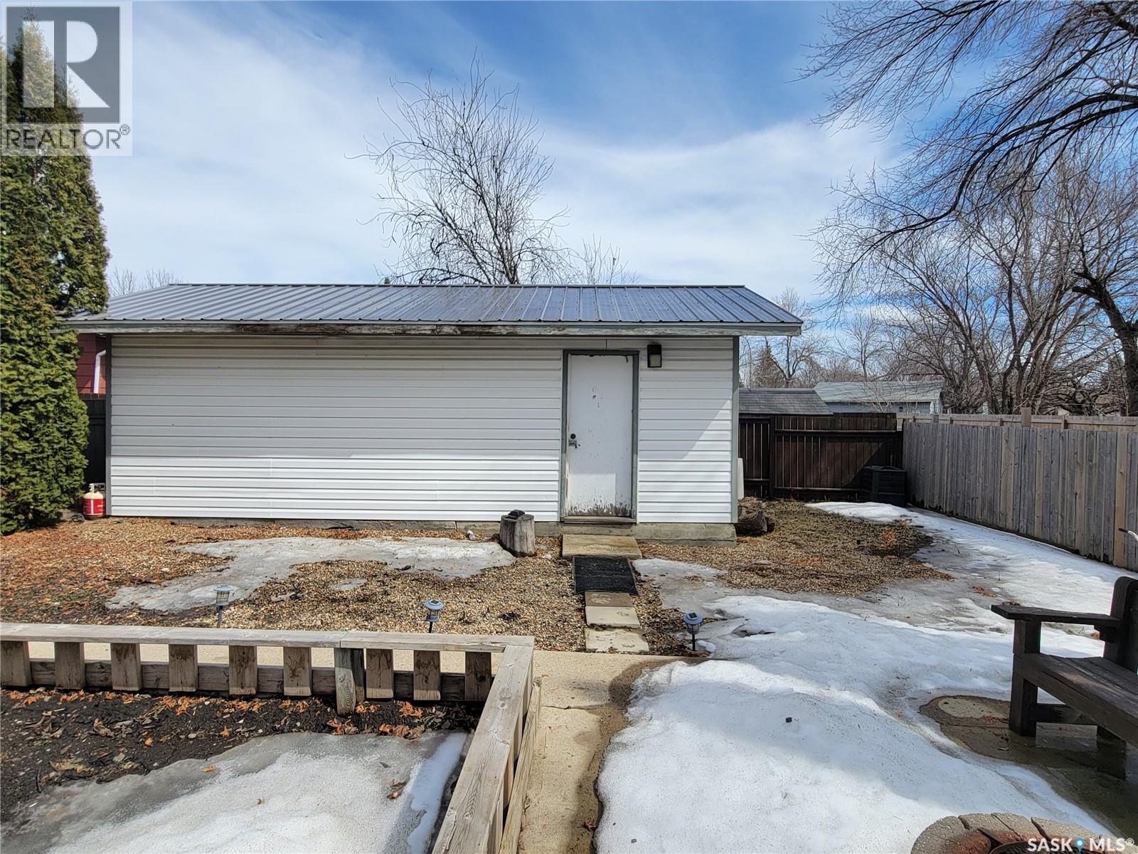 9022 Mitchell Avenue, North Battleford, Saskatchewan  S9A 3J7 - Photo 33 - SK033367