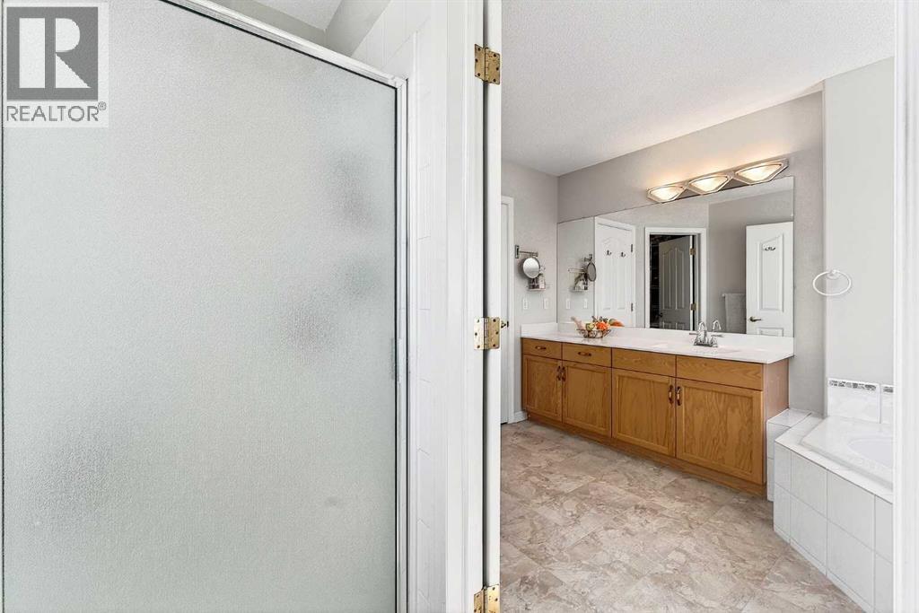 219 Hidden Ranch Circle NW, Calgary, Alberta  T3A 5R1 - Photo 35 - A2299598