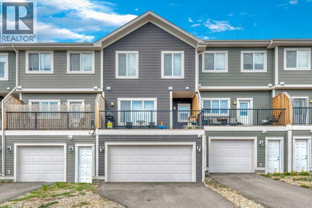 204 Sundown Road, Cochrane, Alberta  T4C 2M5 - Photo 9 - A2301329