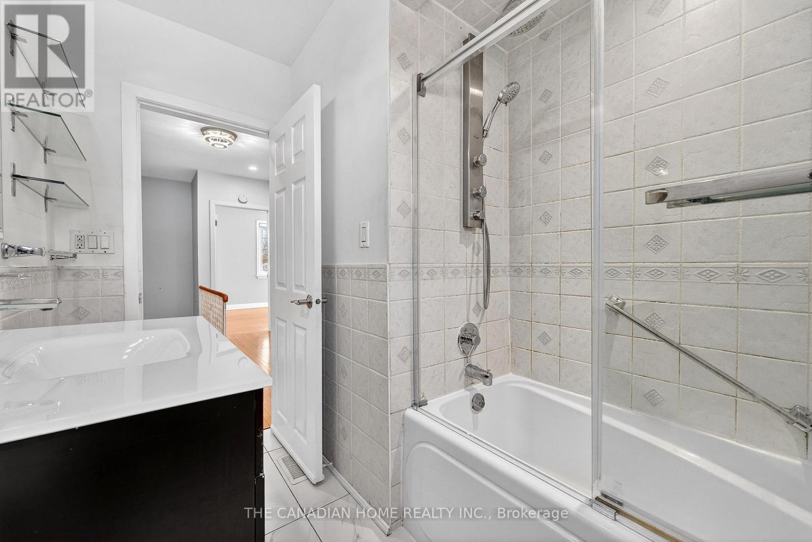 222 Elka Drive E, Richmond Hill, Ontario  L4C 3A3 - Photo 29 - N12829220