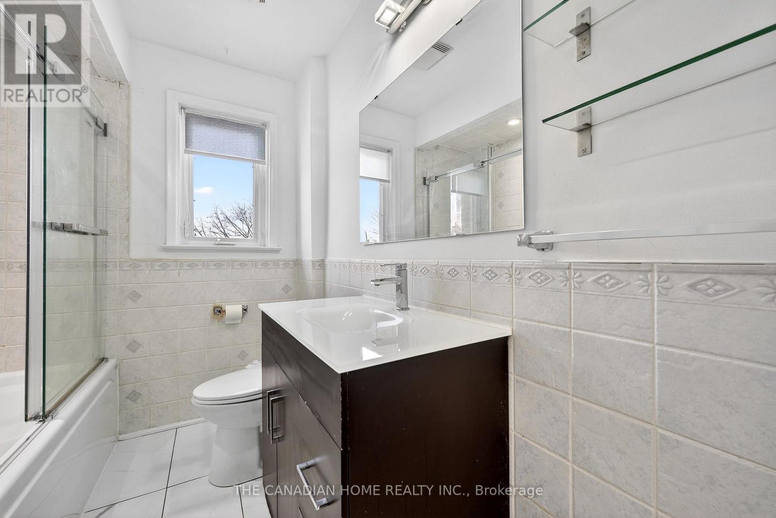 222 Elka Drive E, Richmond Hill, Ontario  L4C 3A3 - Photo 27 - N12829220