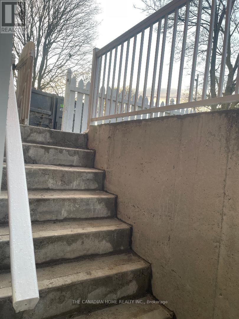 222 Elka Drive E, Richmond Hill, Ontario  L4C 3A3 - Photo 47 - N12829220