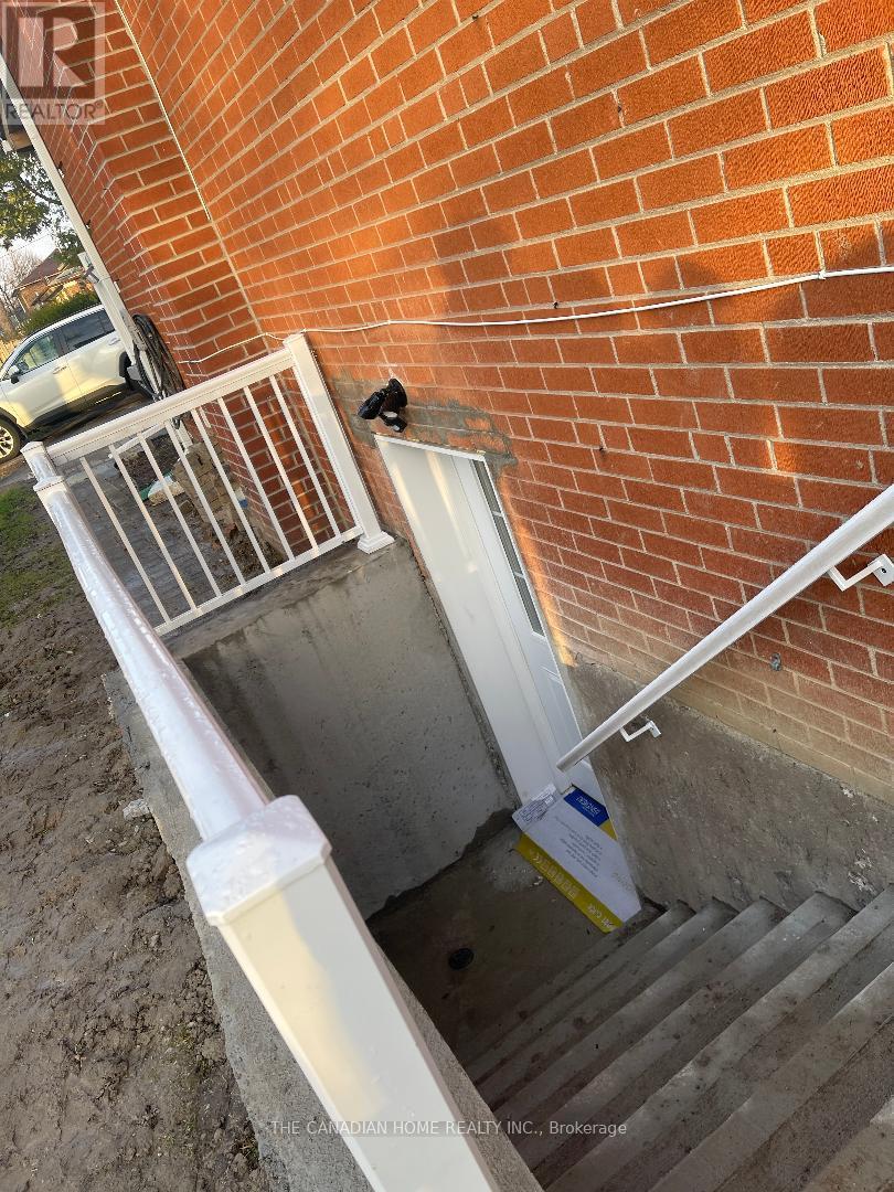 222 Elka Drive E, Richmond Hill, Ontario  L4C 3A3 - Photo 46 - N12829220